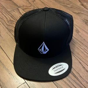 Men’s Volcom black hat